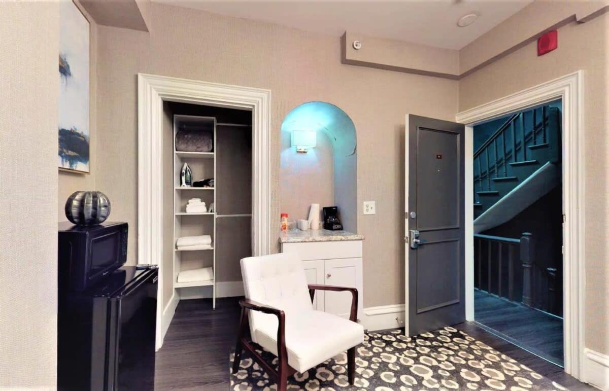 L 3-33 Stylish Private Studio In Boston! Экстерьер фото